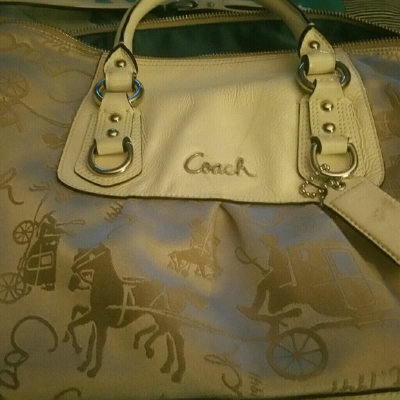 Authentic Coach Purse - Picture 1 of 6